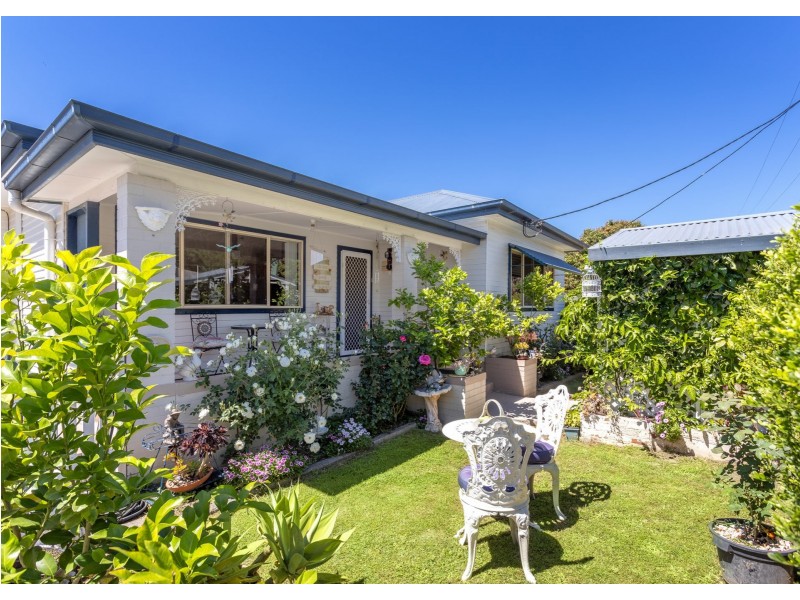 13 Queen Street, Wingham NSW 2429