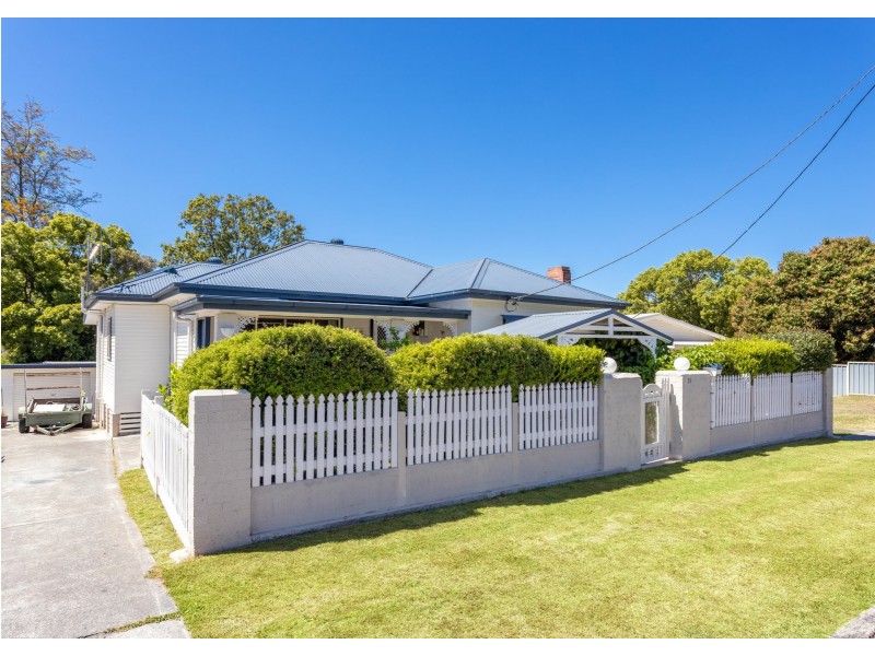 13 Queen Street, Wingham NSW 2429