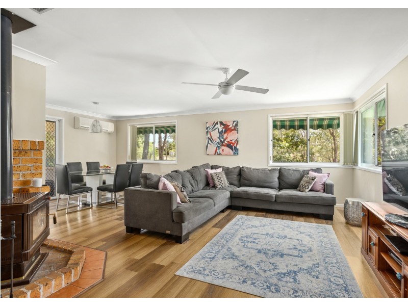 24 Pearson Place, Wingham NSW 2429
