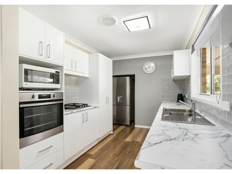 24 Pearson Place, Wingham NSW 2429