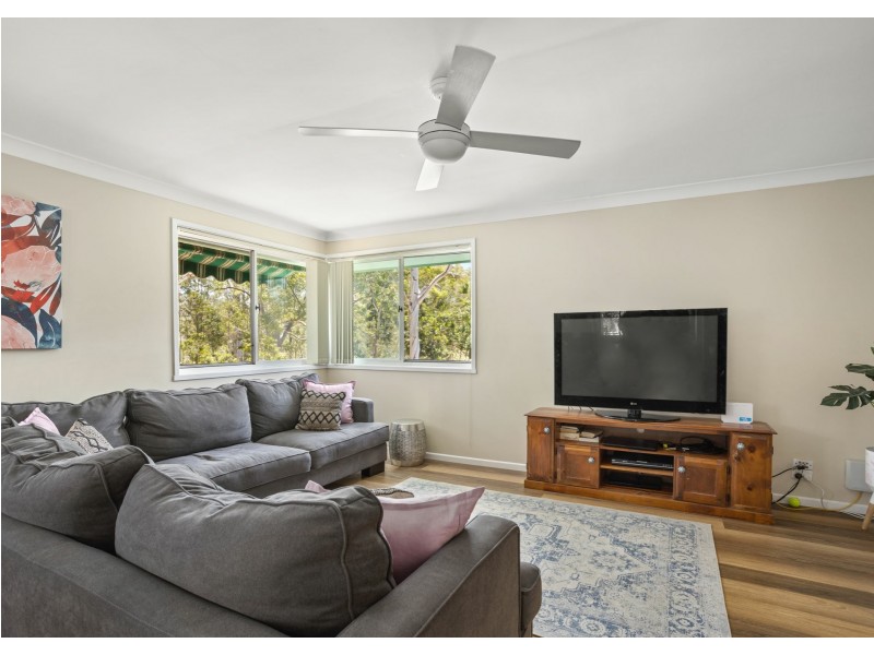 24 Pearson Place, Wingham NSW 2429