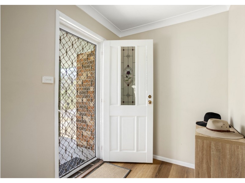 24 Pearson Place, Wingham NSW 2429
