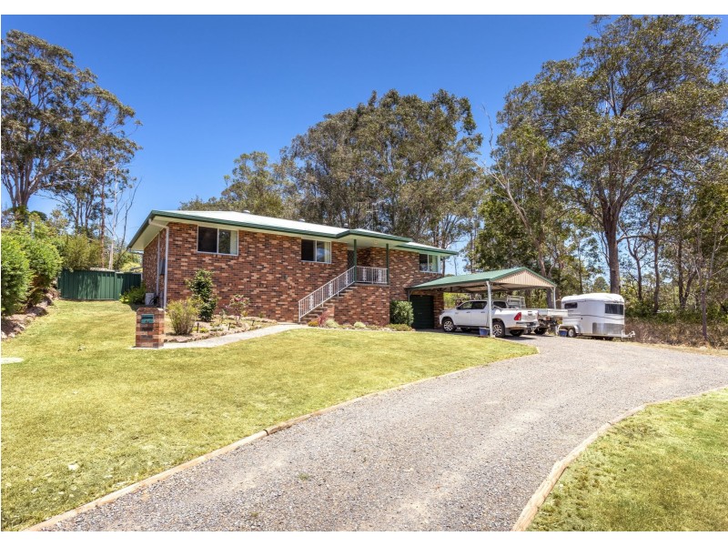 24 Pearson Place, Wingham NSW 2429