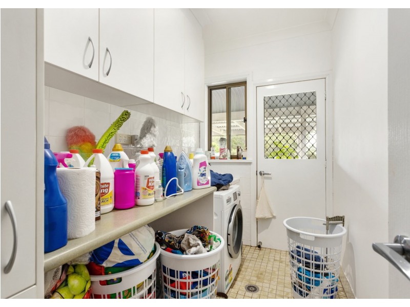 1 Apanie Close, Wingham NSW 2429