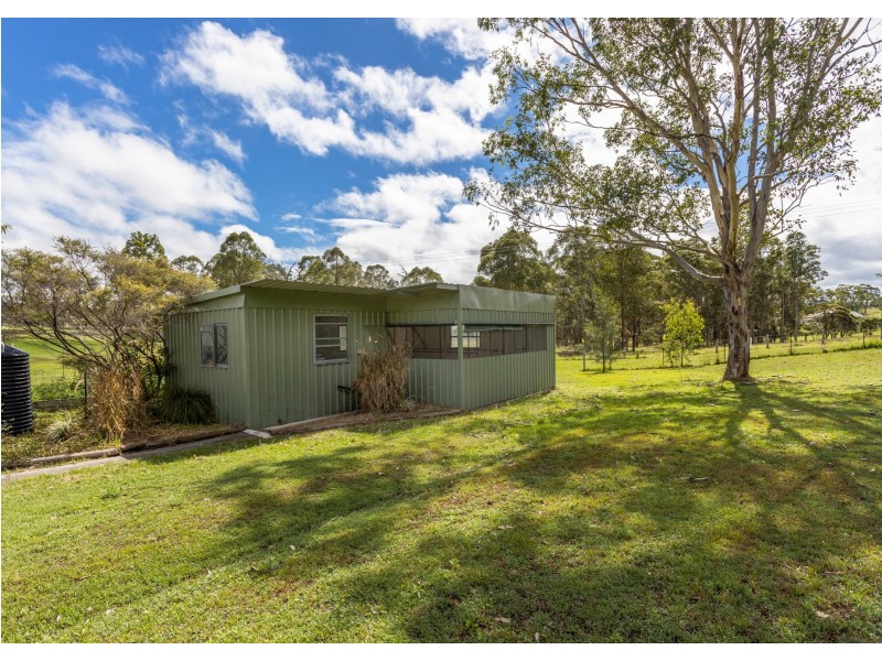 1 Apanie Close, Wingham NSW 2429