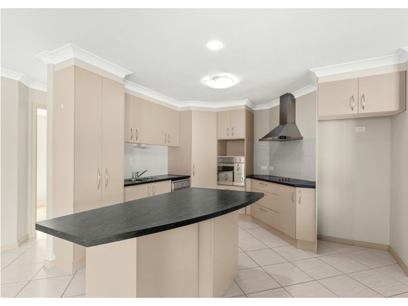 13 Hunter Place, Wingham NSW 2429