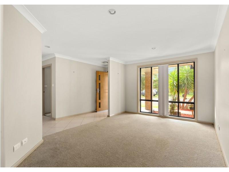 13 Hunter Place, Wingham NSW 2429