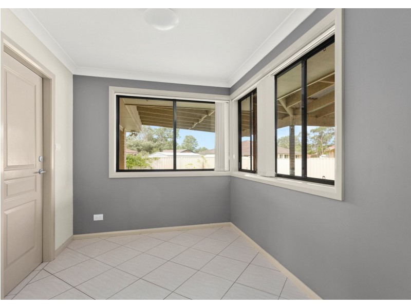 13 Hunter Place, Wingham NSW 2429