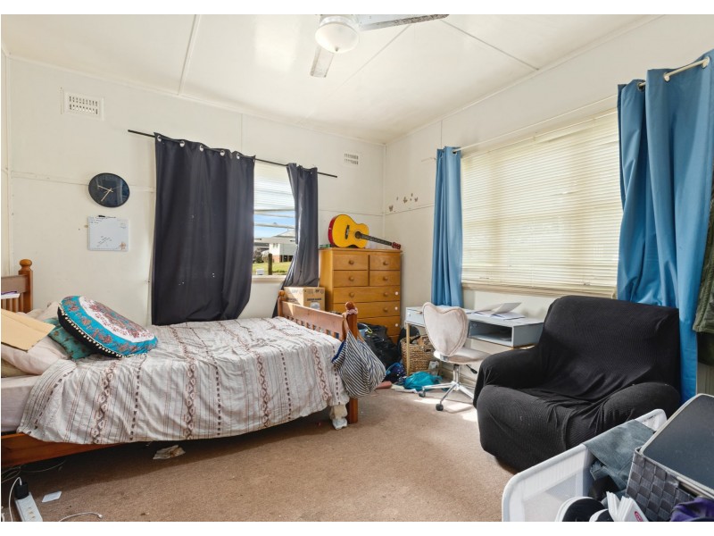 13 Mcpherson Street, Wingham NSW 2429