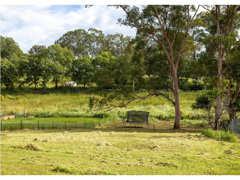 13 Mcpherson Street, Wingham NSW 2429