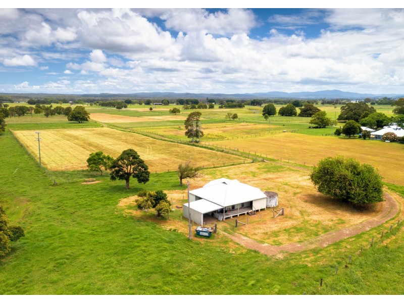 133 Newtons Road, Dumaresq Island NSW 2430
