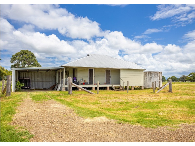 133 Newtons Road, Dumaresq Island NSW 2430