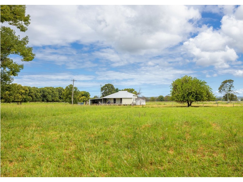 133 Newtons Road, Dumaresq Island NSW 2430