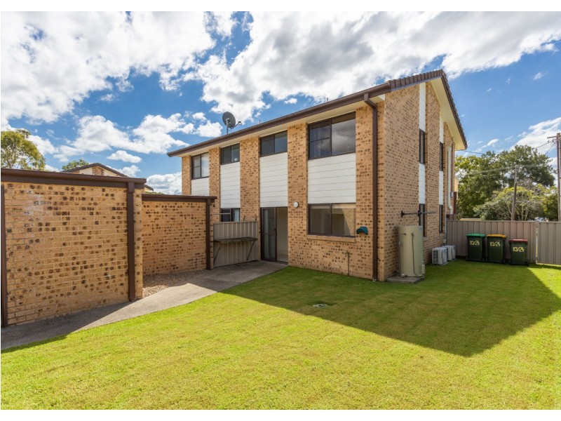 Unit 10/24 Summerville Street, Wingham NSW 2429