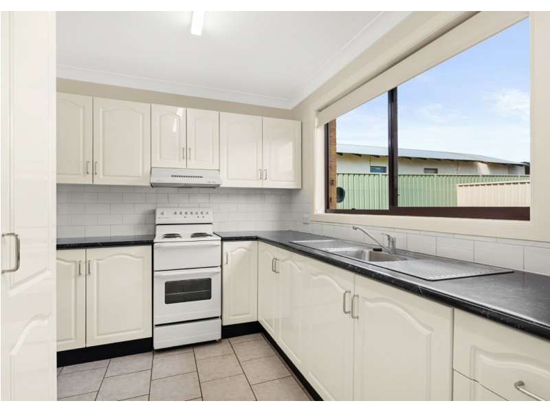 Unit 10/24 Summerville Street, Wingham NSW 2429