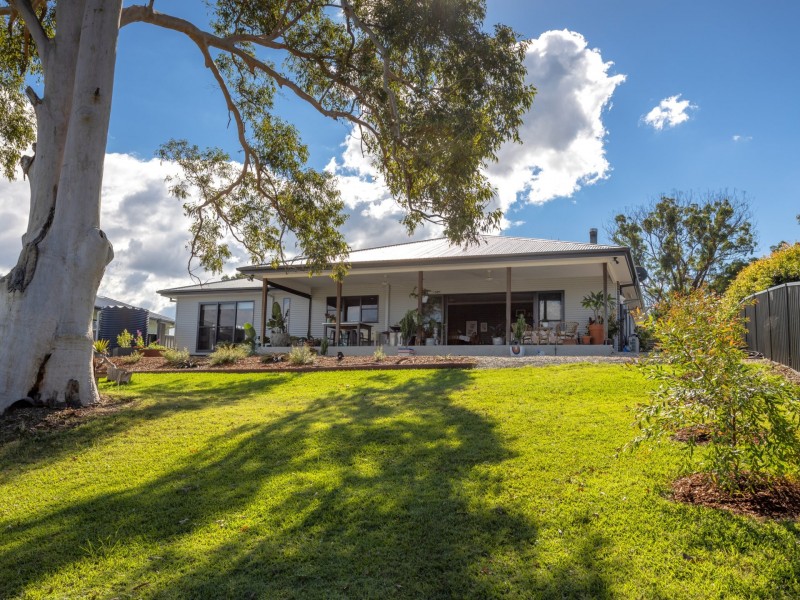 11 Adelaide Close, Wingham NSW 2429