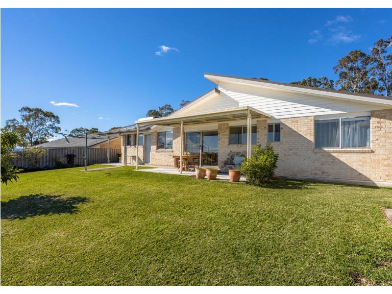128 Kanangra Drive, Taree NSW 2430