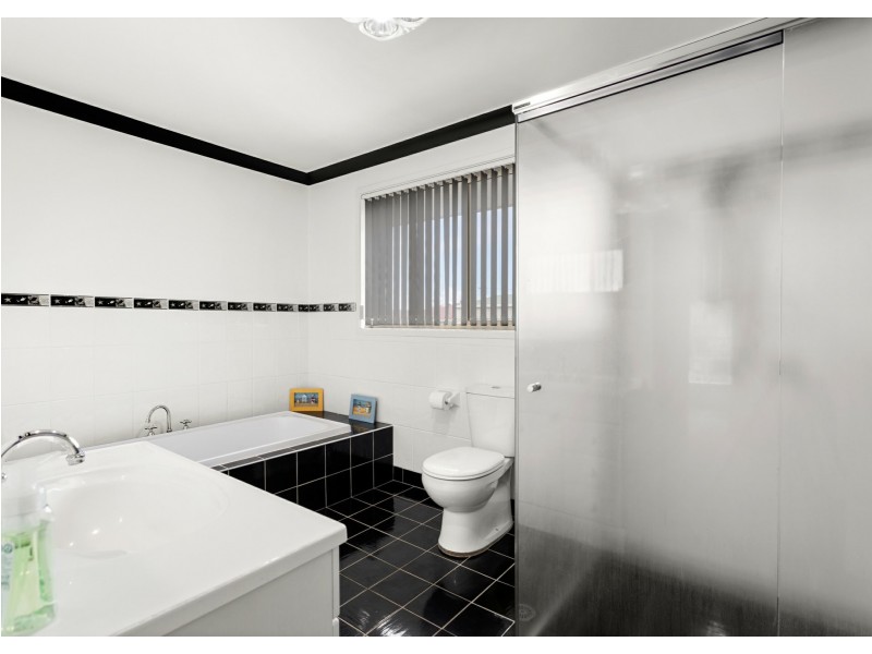 3 Pearson Place, Wingham NSW 2429