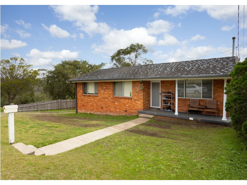 2 Kanangra Drive, Taree NSW 2430