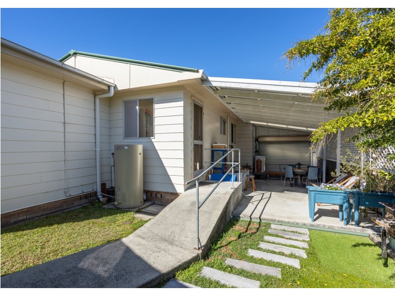 6 Gollan Street, Wingham NSW 2429