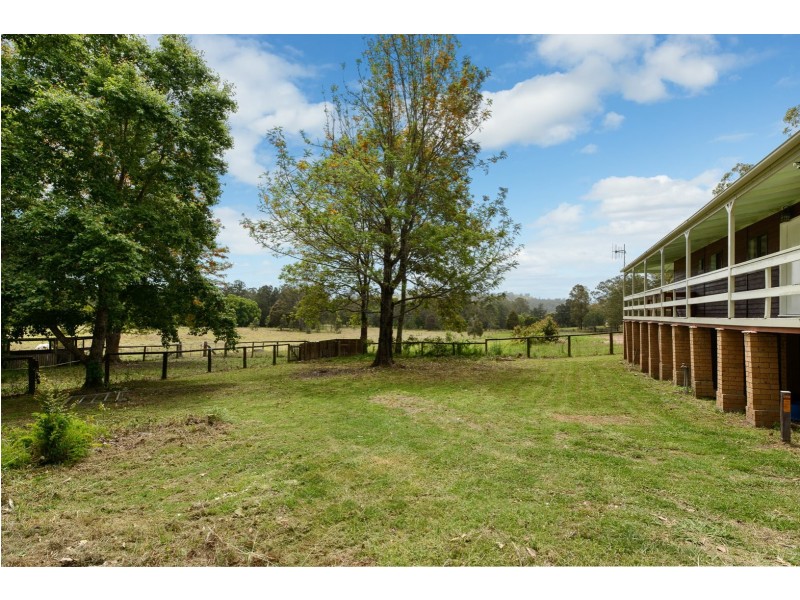 18 Red Gully Road, Burrell Creek NSW 2429