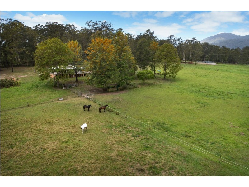 18 Red Gully Road, Burrell Creek NSW 2429