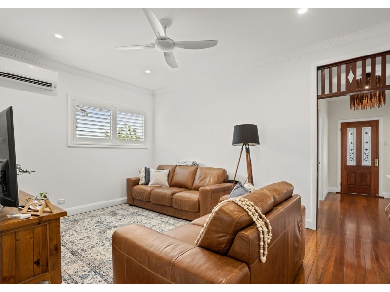 27 Lambert Street, Wingham NSW 2429