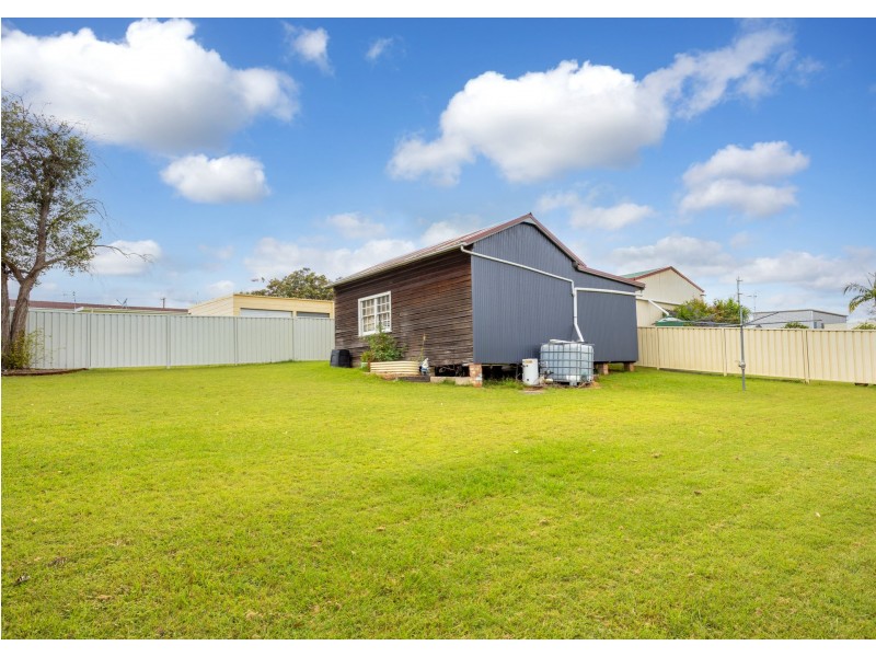 27 Lambert Street, Wingham NSW 2429