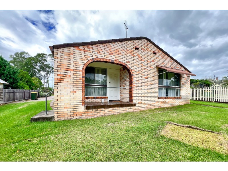 Unit 2/15 Flett Street, Wingham NSW 2429