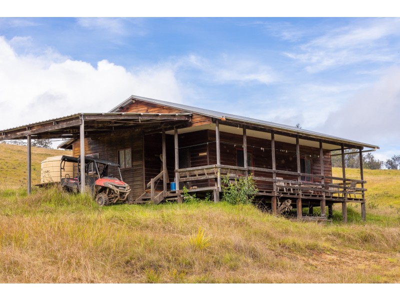 214 Eaglehawk Trail, Yarrowitch NSW 2354