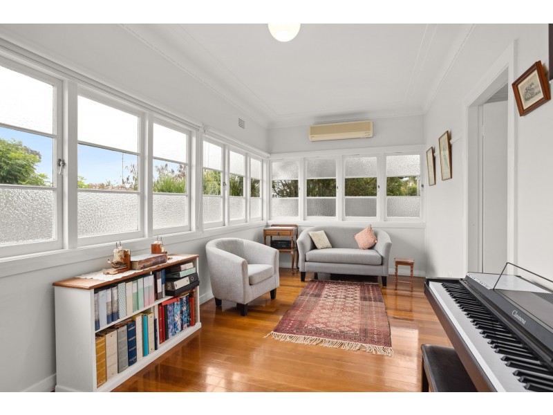 3 Lobban Road, Wingham NSW 2429