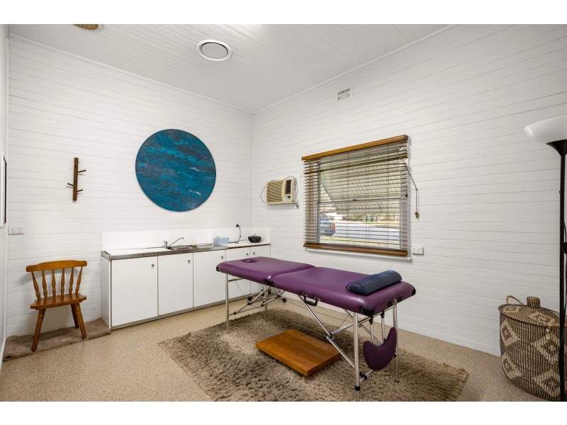 1 Bent Street, Wingham NSW 2429