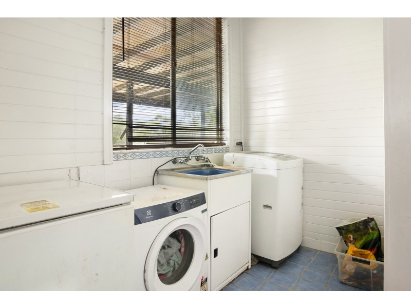 1 Machin Parade, Wingham NSW 2429