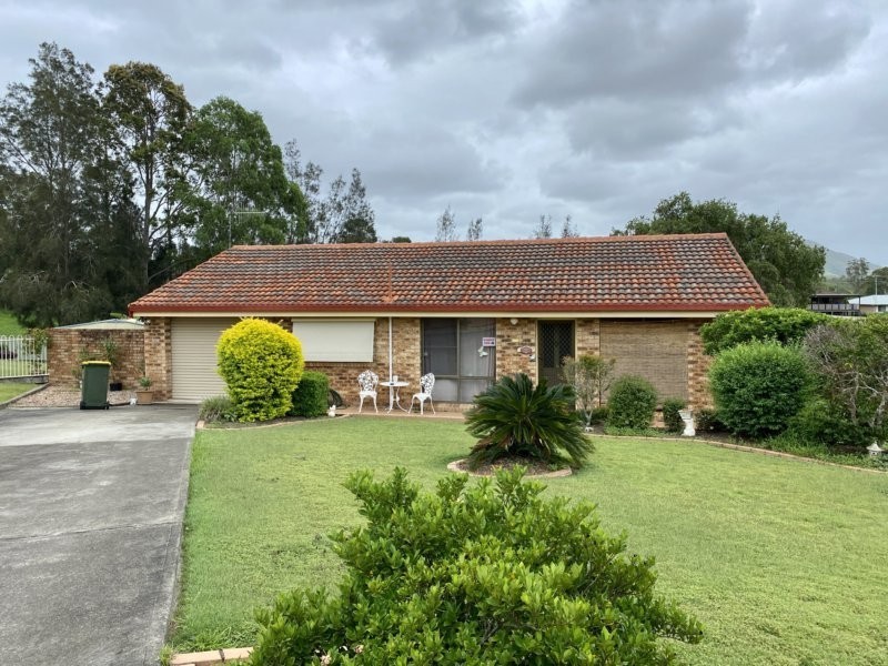 6 Gleeson Close, Wingham NSW 2429