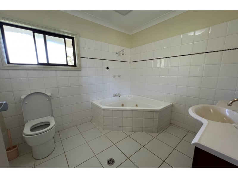 12 Guilding Street, Wingham NSW 2429