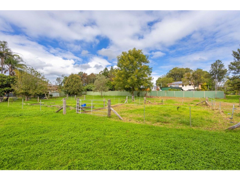 12 Guilding Street, Wingham NSW 2429