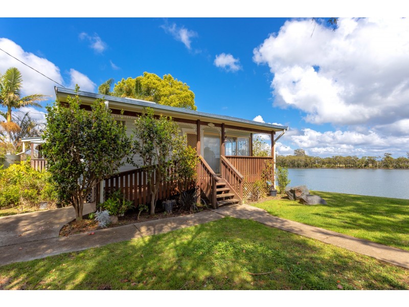 189 Murdochs Lane, Oxley Island NSW 2430