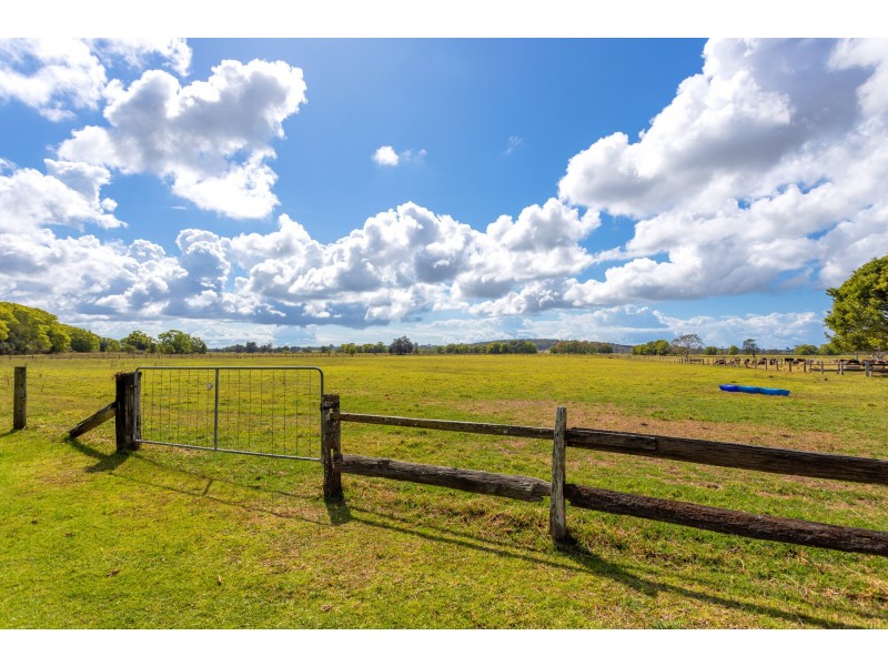 189 Murdochs Lane, Oxley Island NSW 2430