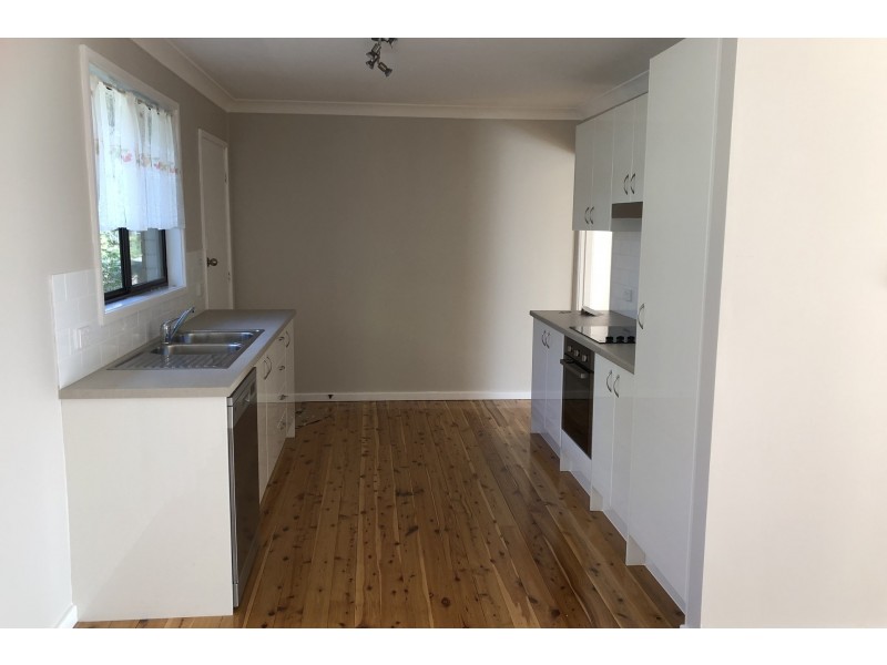 3 Hillcrest Avenue, Wingham NSW 2429