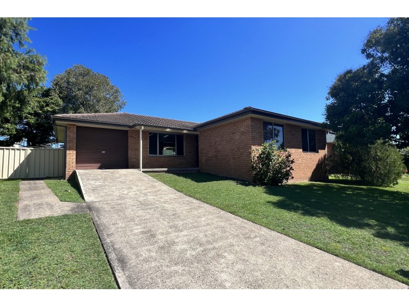 11 Warrawillah Avenue, Wingham NSW 2429
