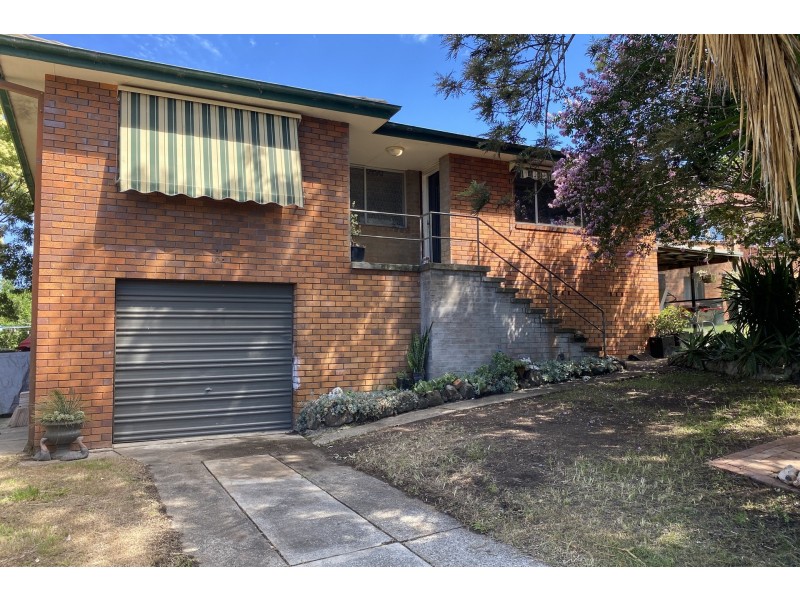 2 Stringybark Close, Wingham NSW 2429