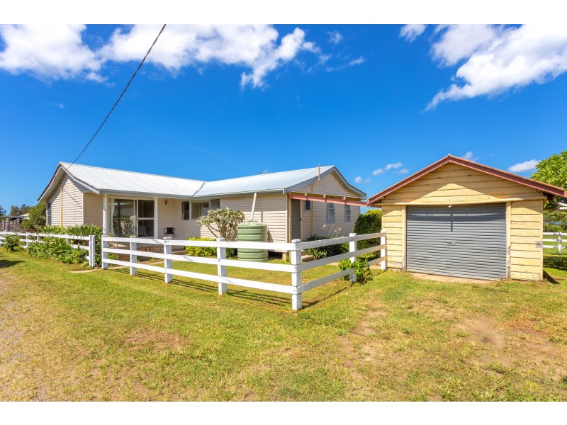 282 Newtons Road, Dumaresq Island NSW 2430