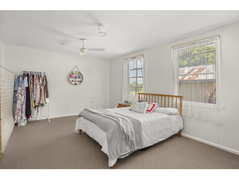 282 Newtons Road, Dumaresq Island NSW 2430
