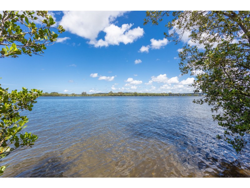 282 Newtons Road, Dumaresq Island NSW 2430