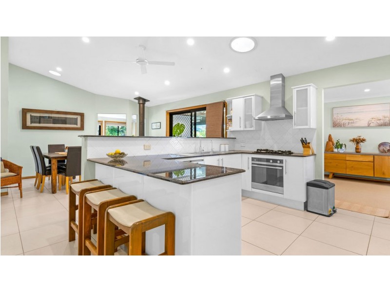 13 Shantull Drive, Wallabi Point NSW 2430