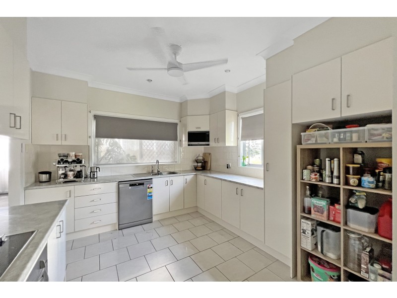 14 Killawarra Street, Wingham NSW 2429