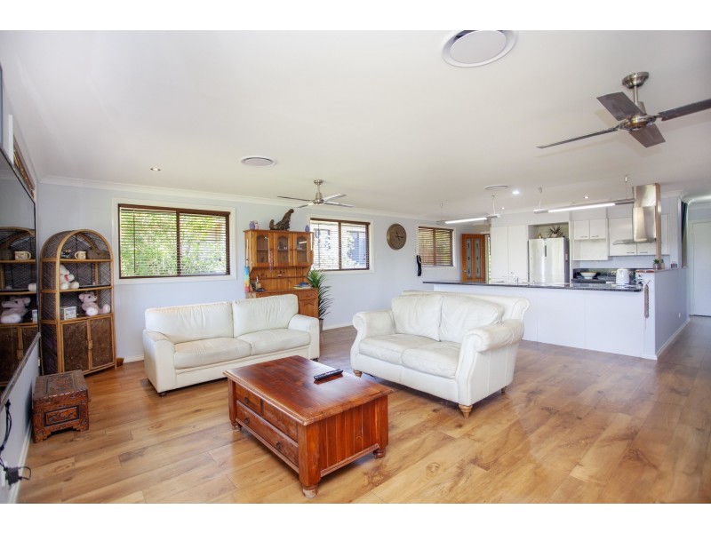 17-19 West Appletree Street, Wingham NSW 2429