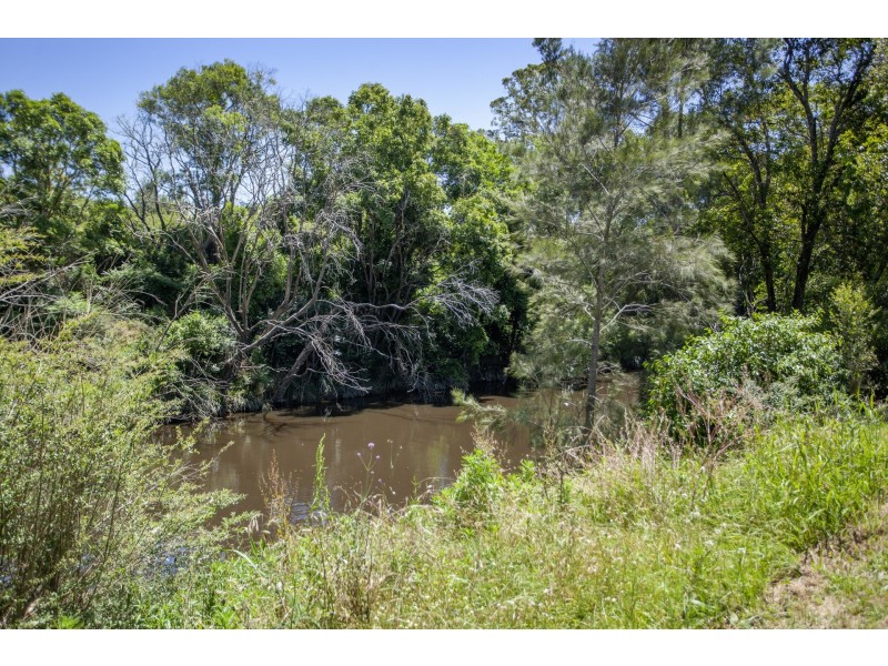 17-19 West Appletree Street, Wingham NSW 2429