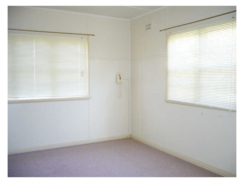 13 Mcpherson Street, Wingham NSW 2429