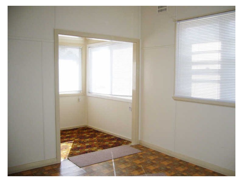 13 Mcpherson Street, Wingham NSW 2429